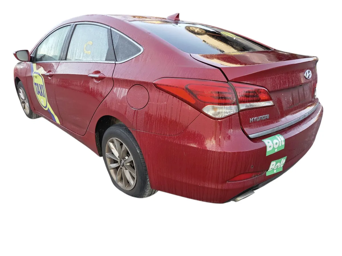 2016 HYUNDAI I40 Breaking/Dismantling - Image 4