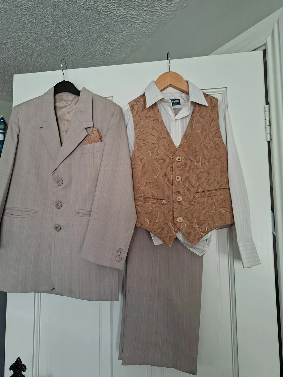 Boys Occasion Suits - Image 1
