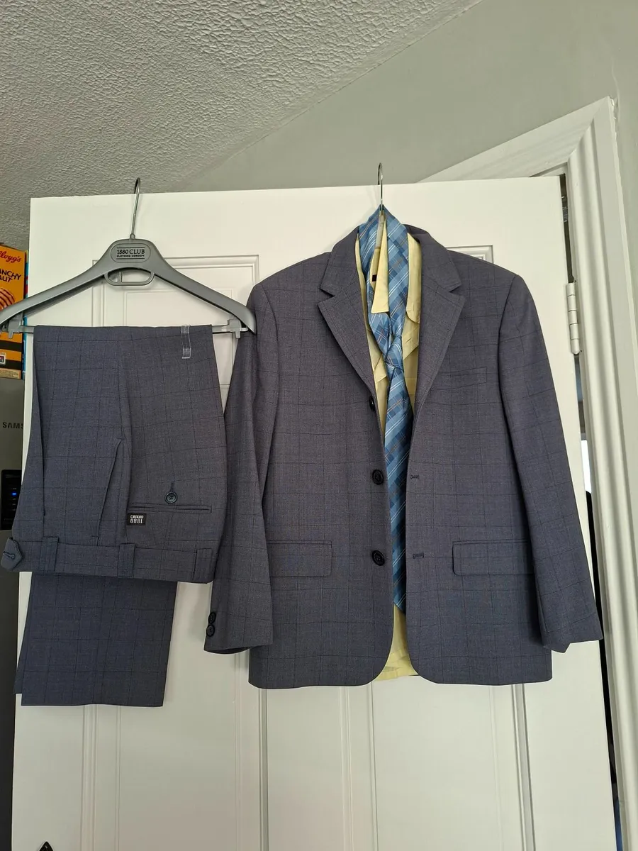 Boys Occasion Suits - Image 3