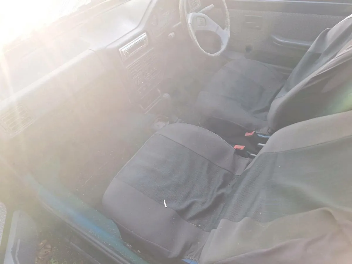 Peugeot 1993 - Image 2