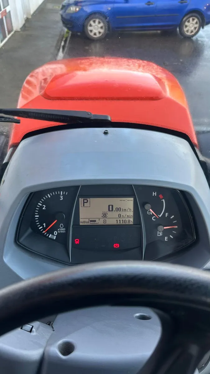 KUBOTA M5112 tractor - Image 3