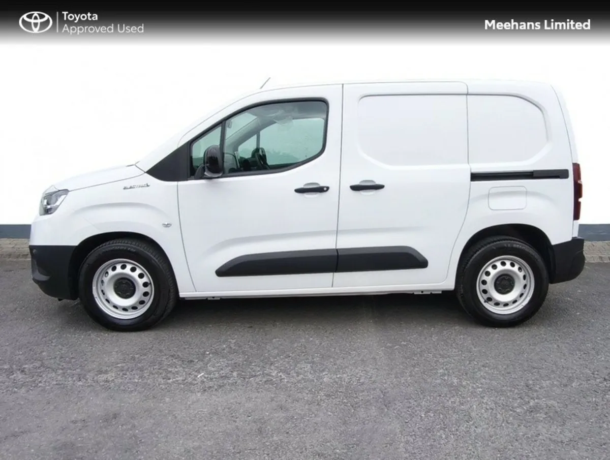 Toyota Proace City 50kWh Swb Gx 3dr Display - Image 3