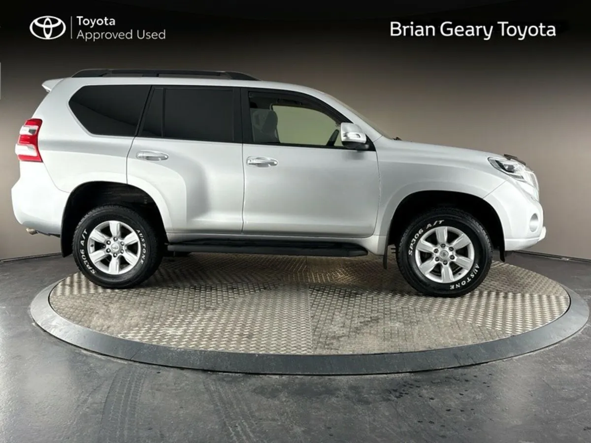 Toyota Land Cruiser LC LWB GX COMM - Image 3
