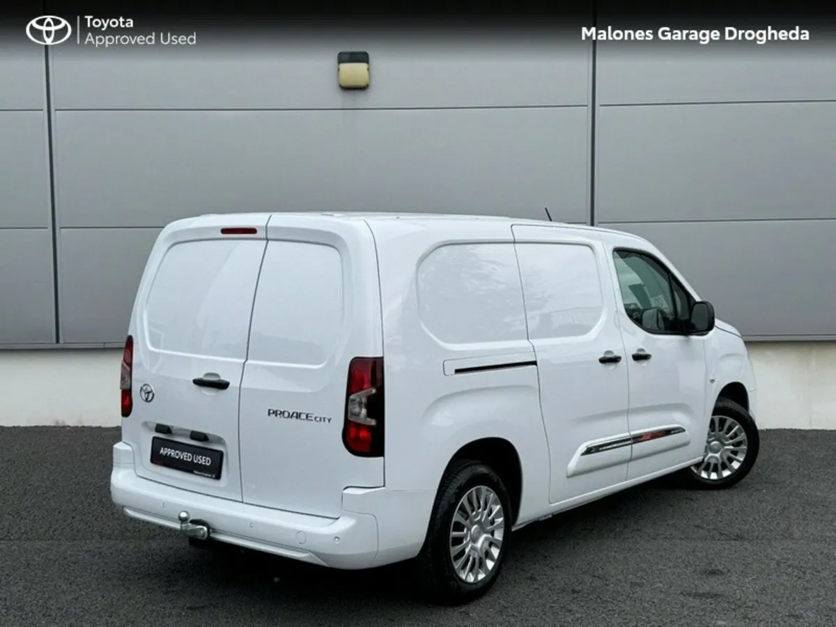 Toyota Proace City 1.5 LWB Automatic *VAT * Towbar - Image 2