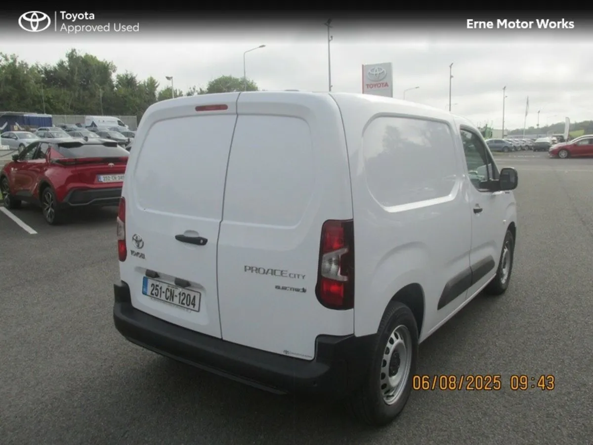 Toyota Proace City PROACE CITY EV GX SWB MASSIVE S - Image 2