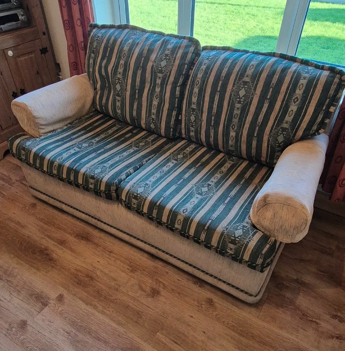 2 seater couch/bed               NEED  IT GONE. - Image 1