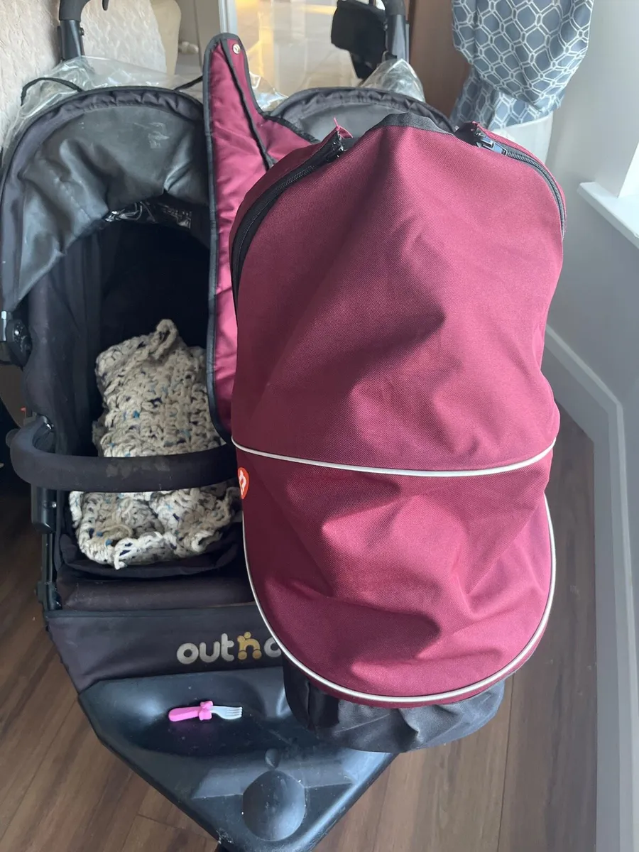 Out n about bassinet & double bar adaptor - Image 4