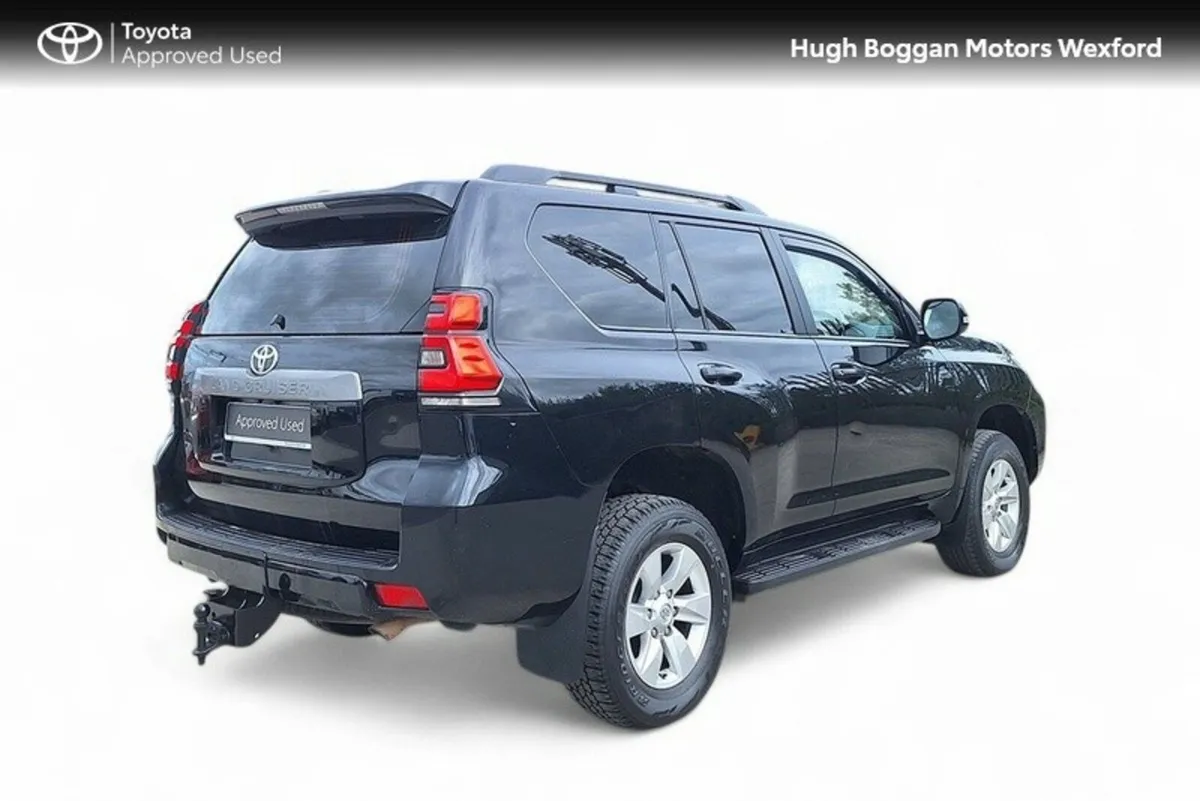 Toyota Land Cruiser AUTOMATIC + VAT, WITH LEATHER! - Image 2