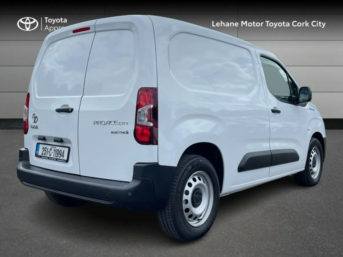 Toyota Proace City - Image 2