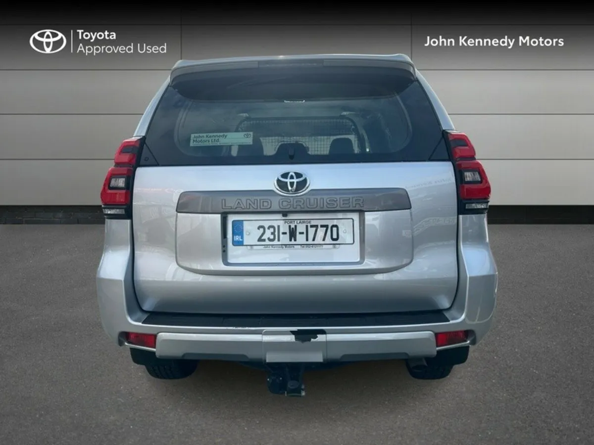 Toyota Land Cruiser LWB COMMERCIAL AUTO - Image 4