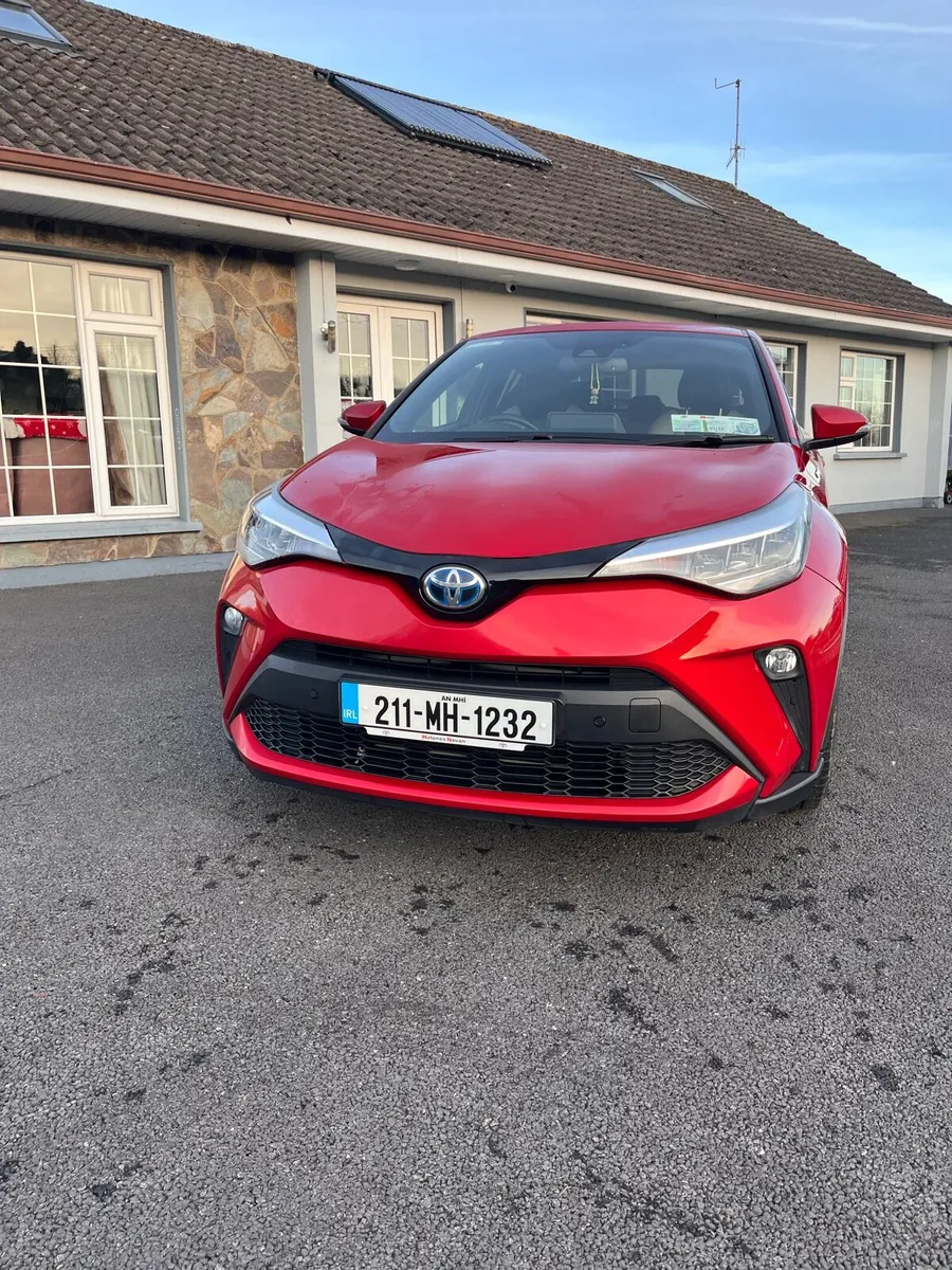 Toyota CHR Hybrid 2021 - Image 2