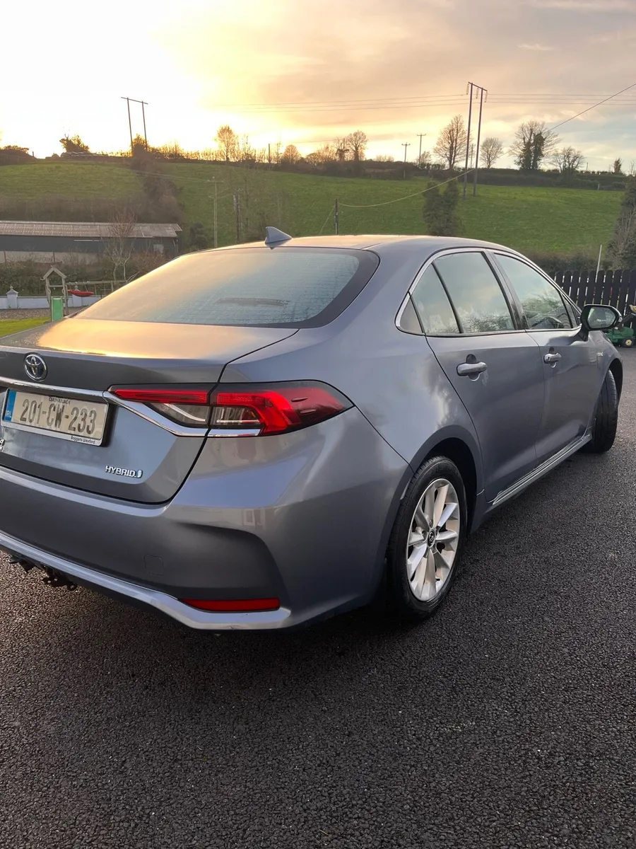 Toyota Corolla Hybrid 2020 - Image 4