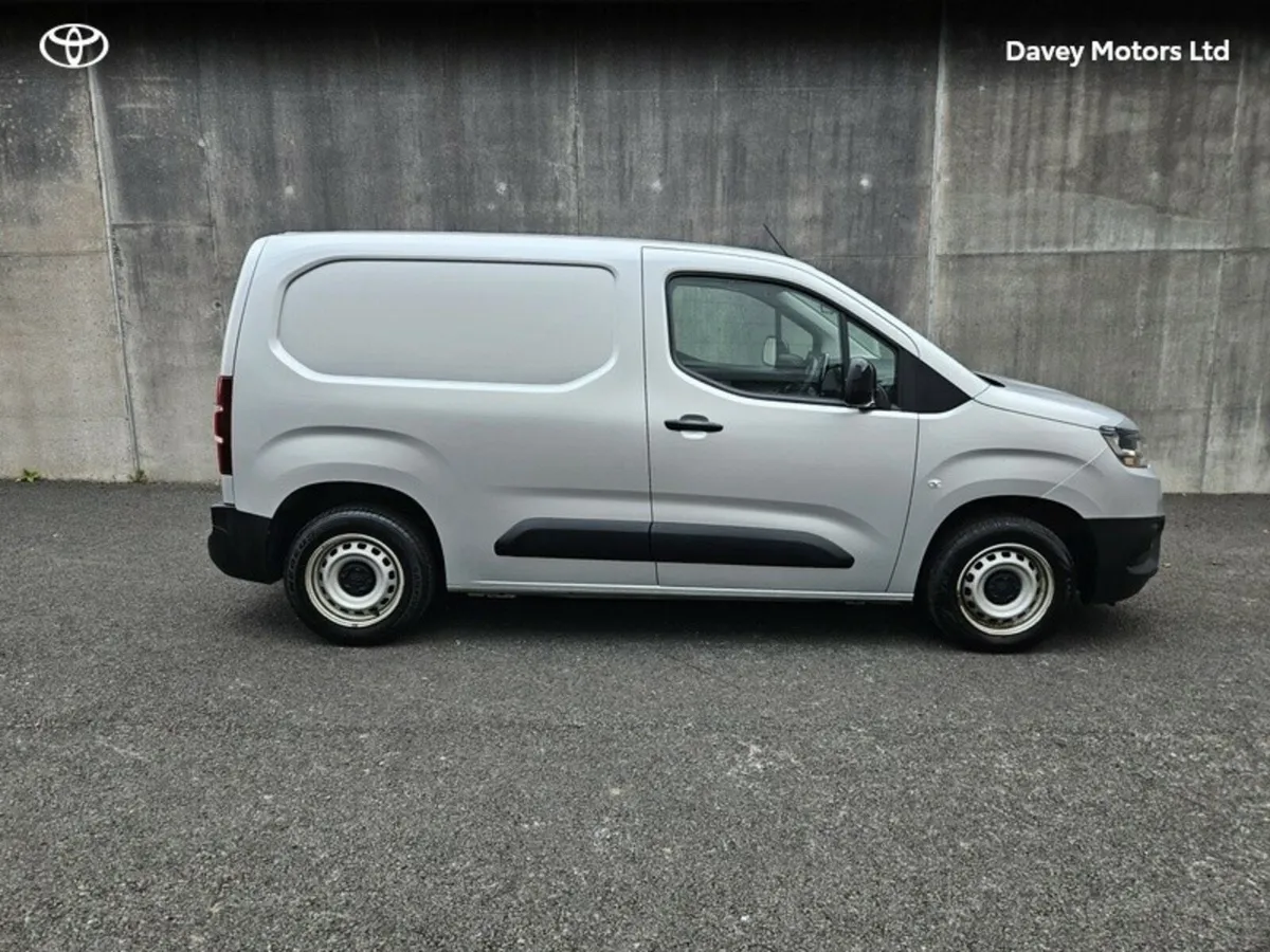 Toyota Proace City PR CITY 1.5D GX SWB 650KG - Image 3