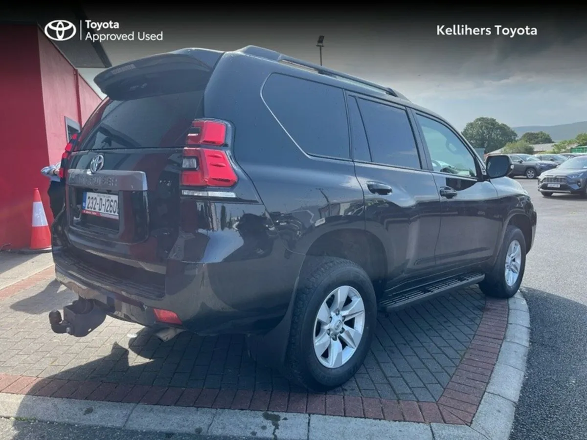 Toyota Land Cruiser LAND CRUISER LWB COMM A/T - Image 2