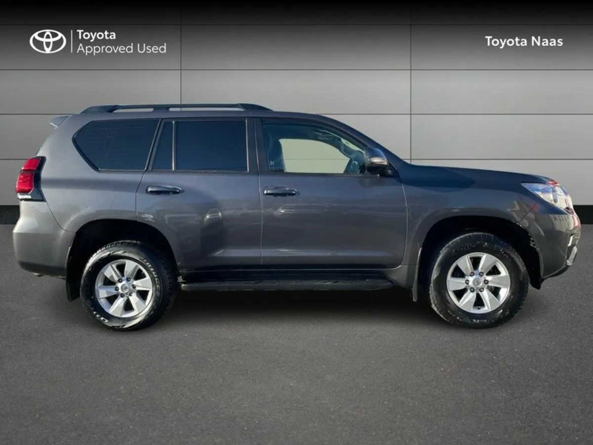 Toyota Land Cruiser LAND CRUISER LWB COMM A/T - Image 3