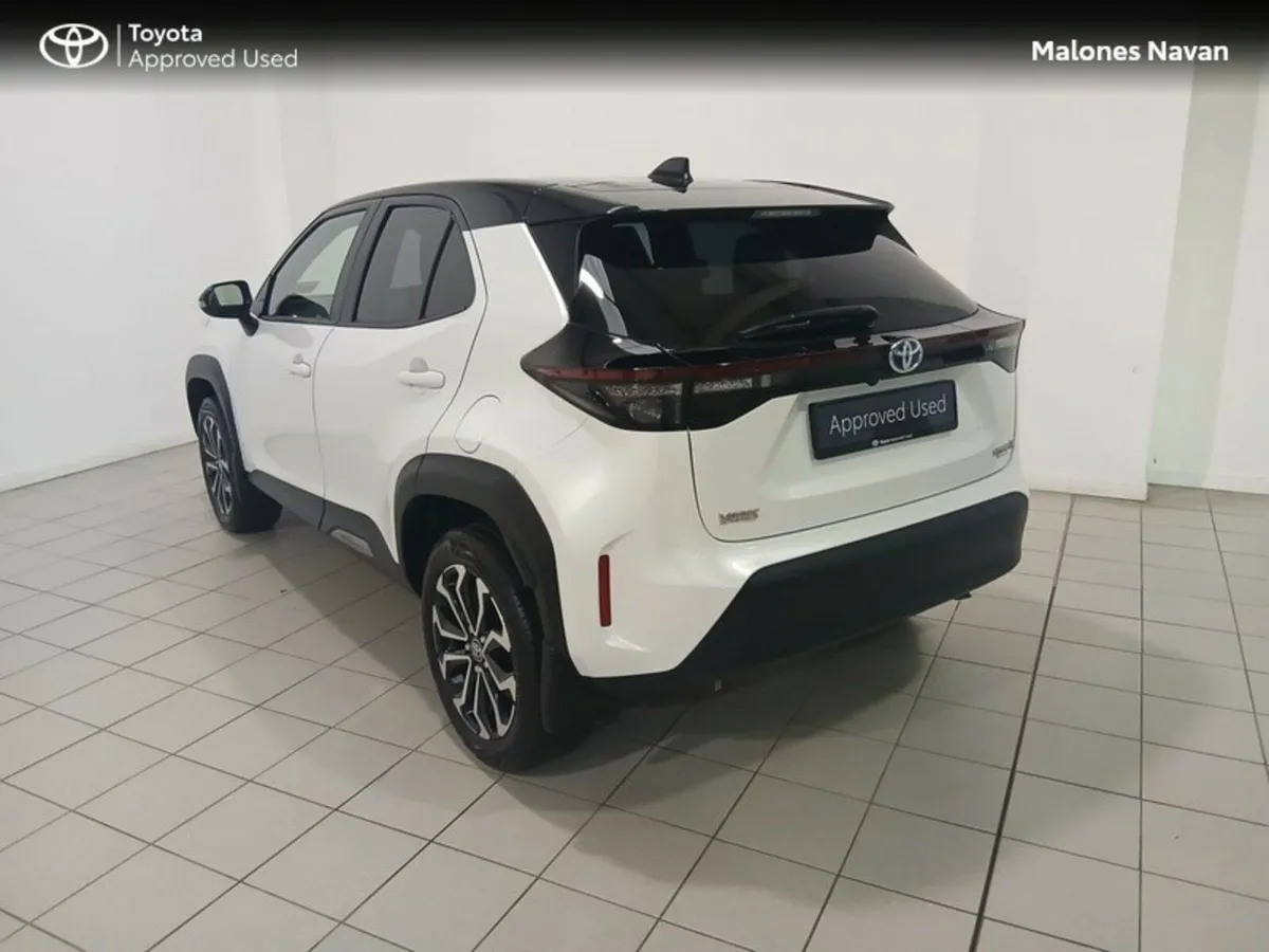 Toyota Yaris Cross CROSS LUNA/ SPORT - Image 2