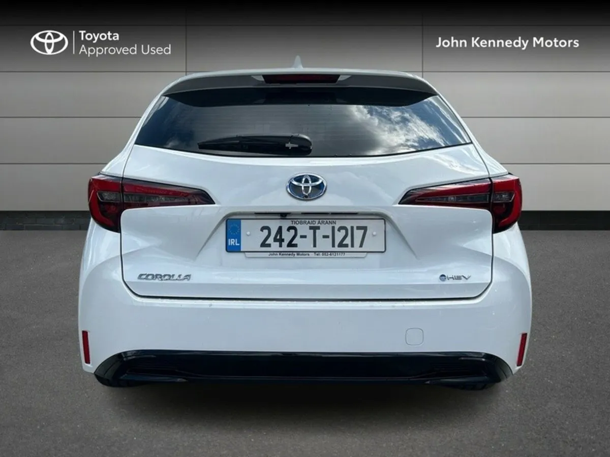 Toyota Corolla HYBRID COMM ESTATE - Image 4