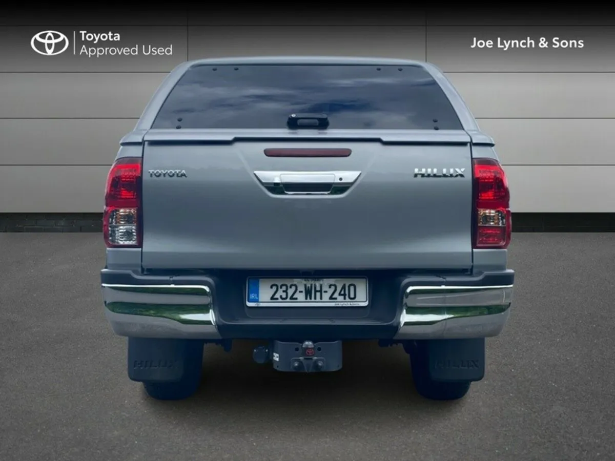 Toyota Hilux HILUX 2.8 SR5 D/CAB AUTO - Image 4