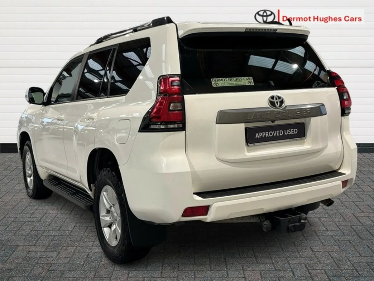 Toyota Land Cruiser LWB COMM - Image 2