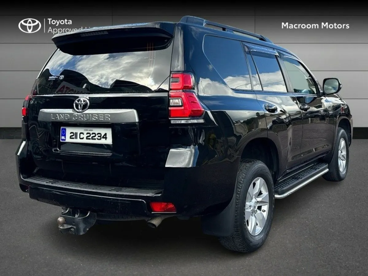 Toyota Land Cruiser FRESH SELECTION OF TRADE-INS L - Image 2
