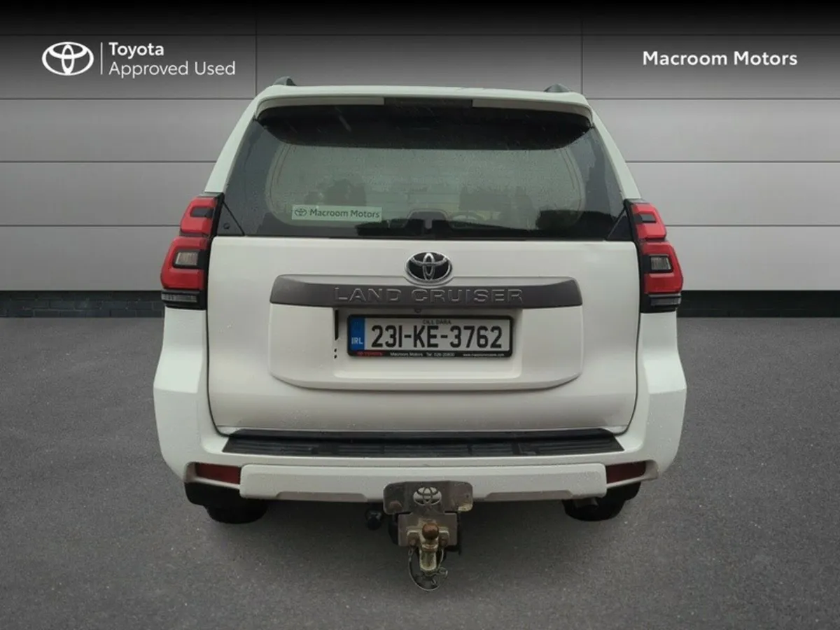 Toyota Land Cruiser FRESH SELECTION OF TRADE-INS L - Image 4