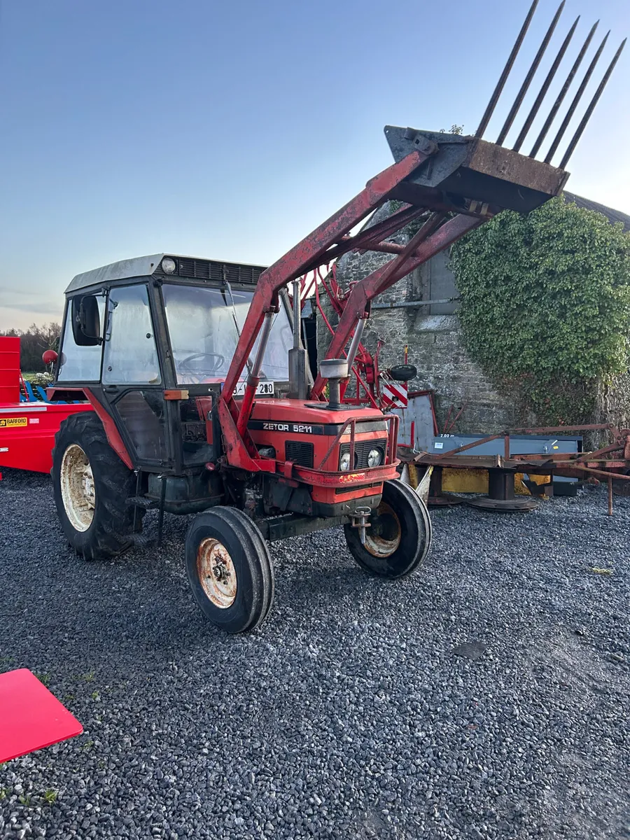1989 Zetor 5211 c/w loader - Image 1