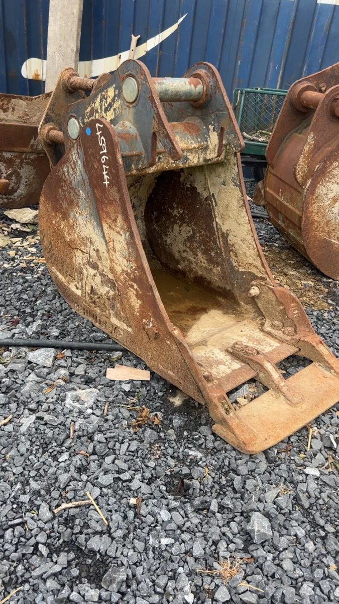 Good Rhinox 18inch 60mm pin - Image 1