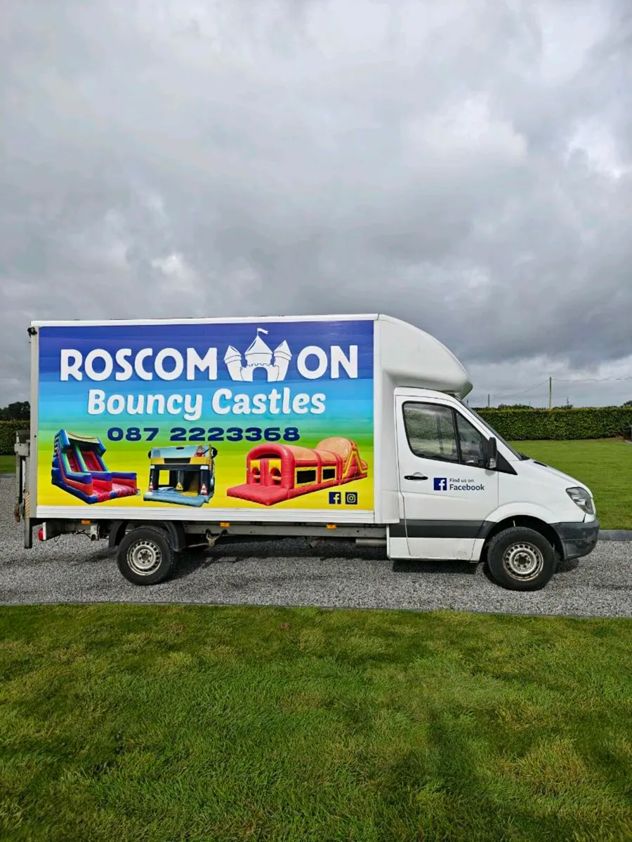 2012 Mercedes Sprinter Luton - Image 3