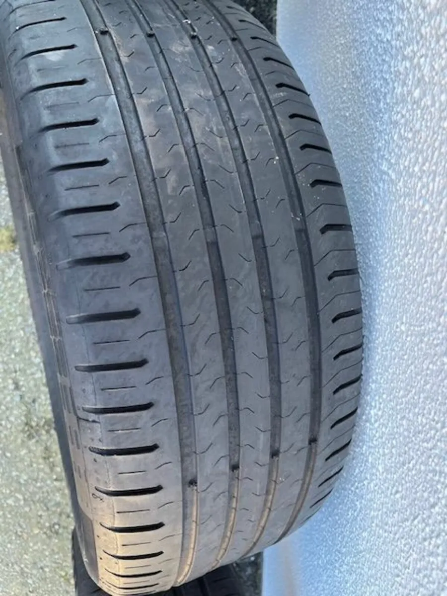 225-55-17 Tyres - Image 3
