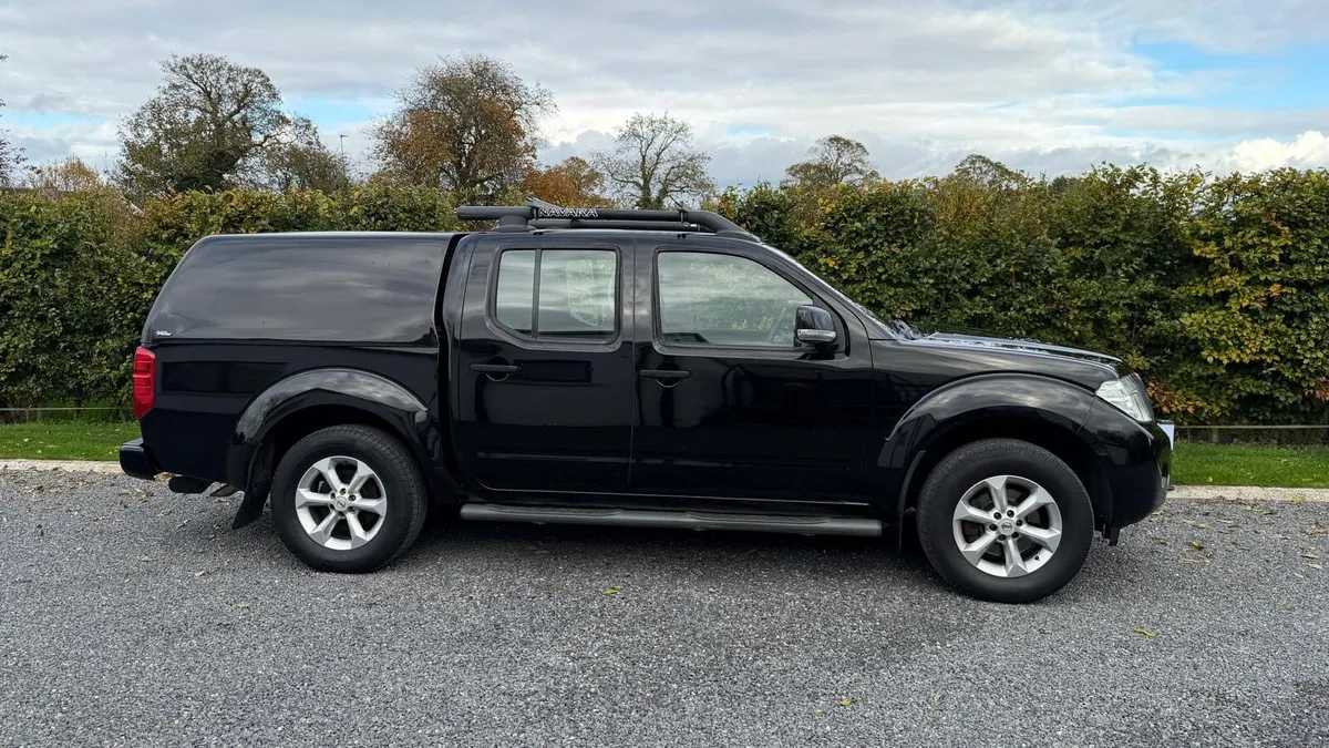 2014 Nissan Navara Tekna 2.5 DCI 5 Seat N1 Crewcab - Image 2