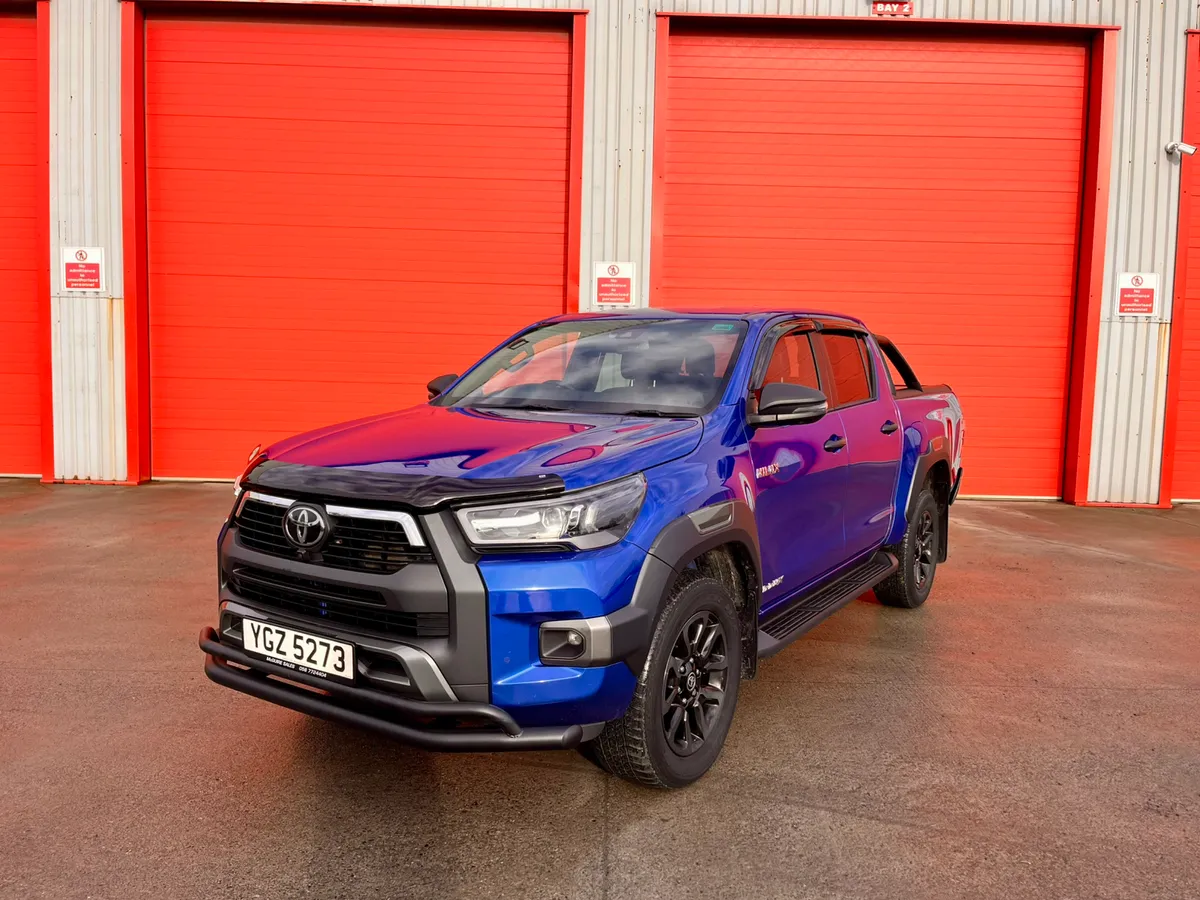 2023 Toyota Hilux 2.8 Invincible X Auto - Image 2