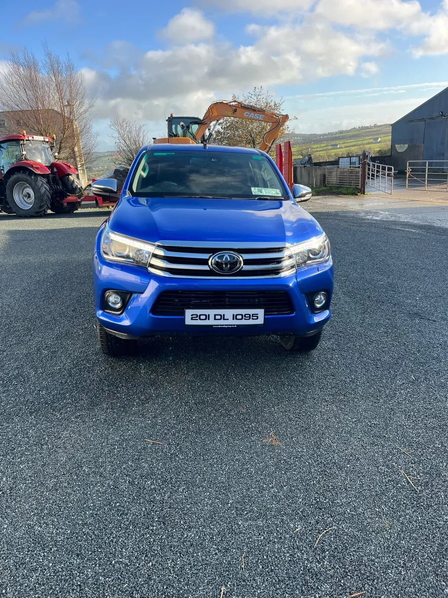 Toyota Hilux - Image 1