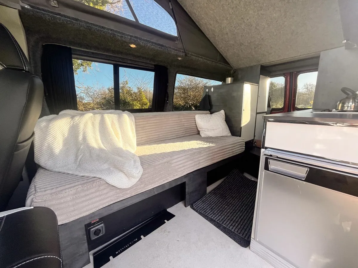 3 BERTH TRANSPORTER CAMPER - Image 1
