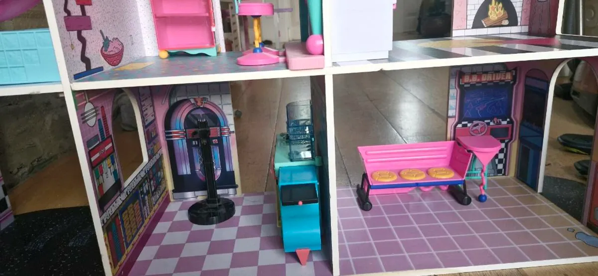 Barbie Doll House x 2 - Image 4