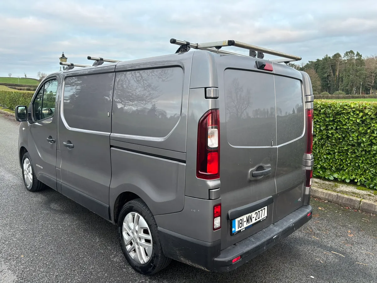 2018 RENAULT TRAFIC SPORT - Image 4