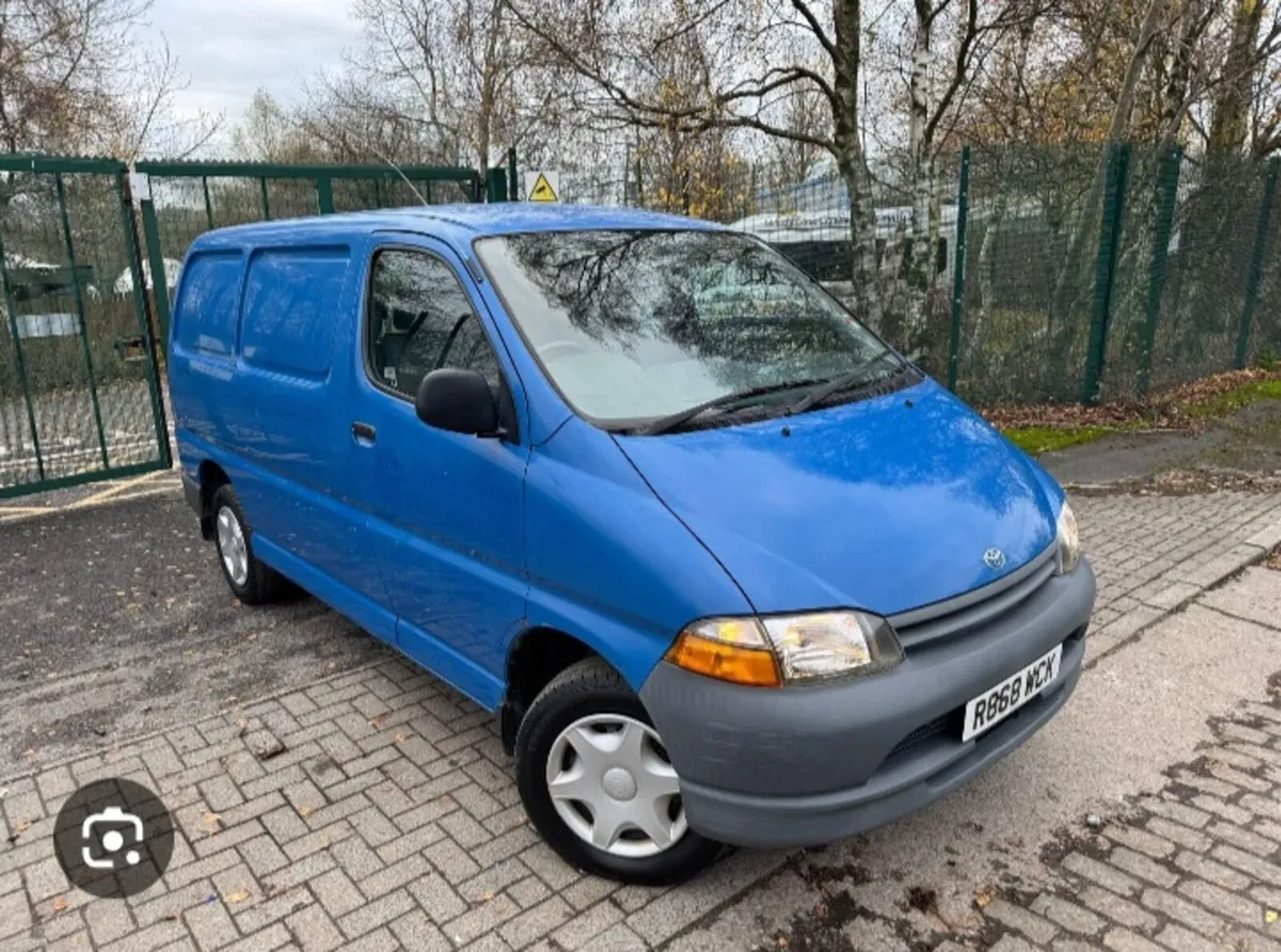 I buy hiace vans - Image 1