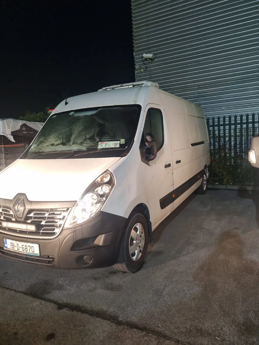 Renault Master fridge van read add - Image 1
