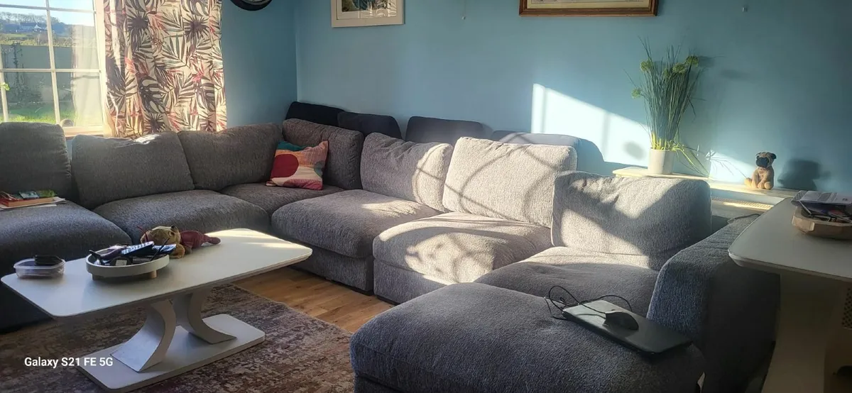 1 year old couch - Image 3