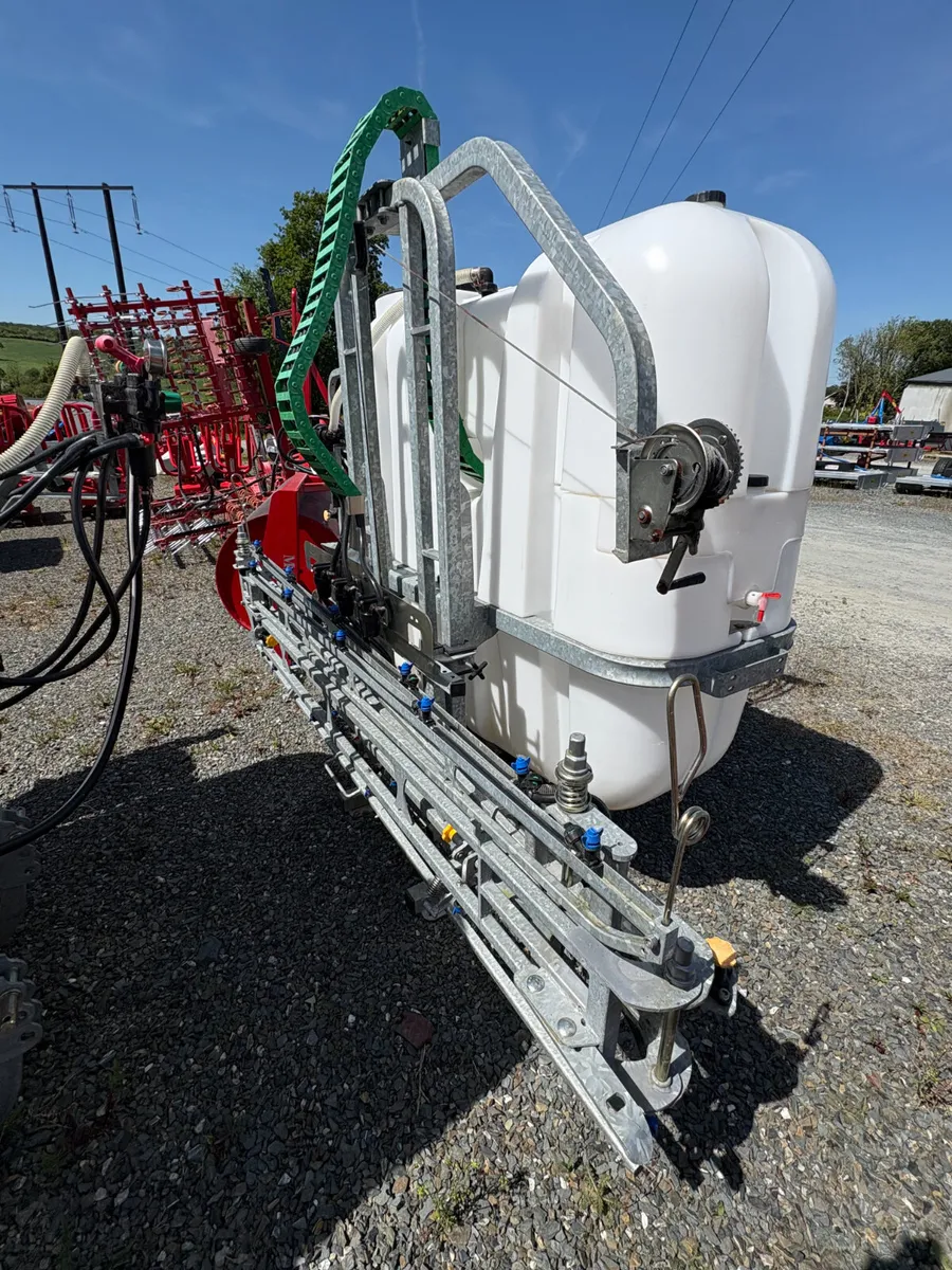 New Nox Sprayers 1000L 12/15MTR Booms - Image 2