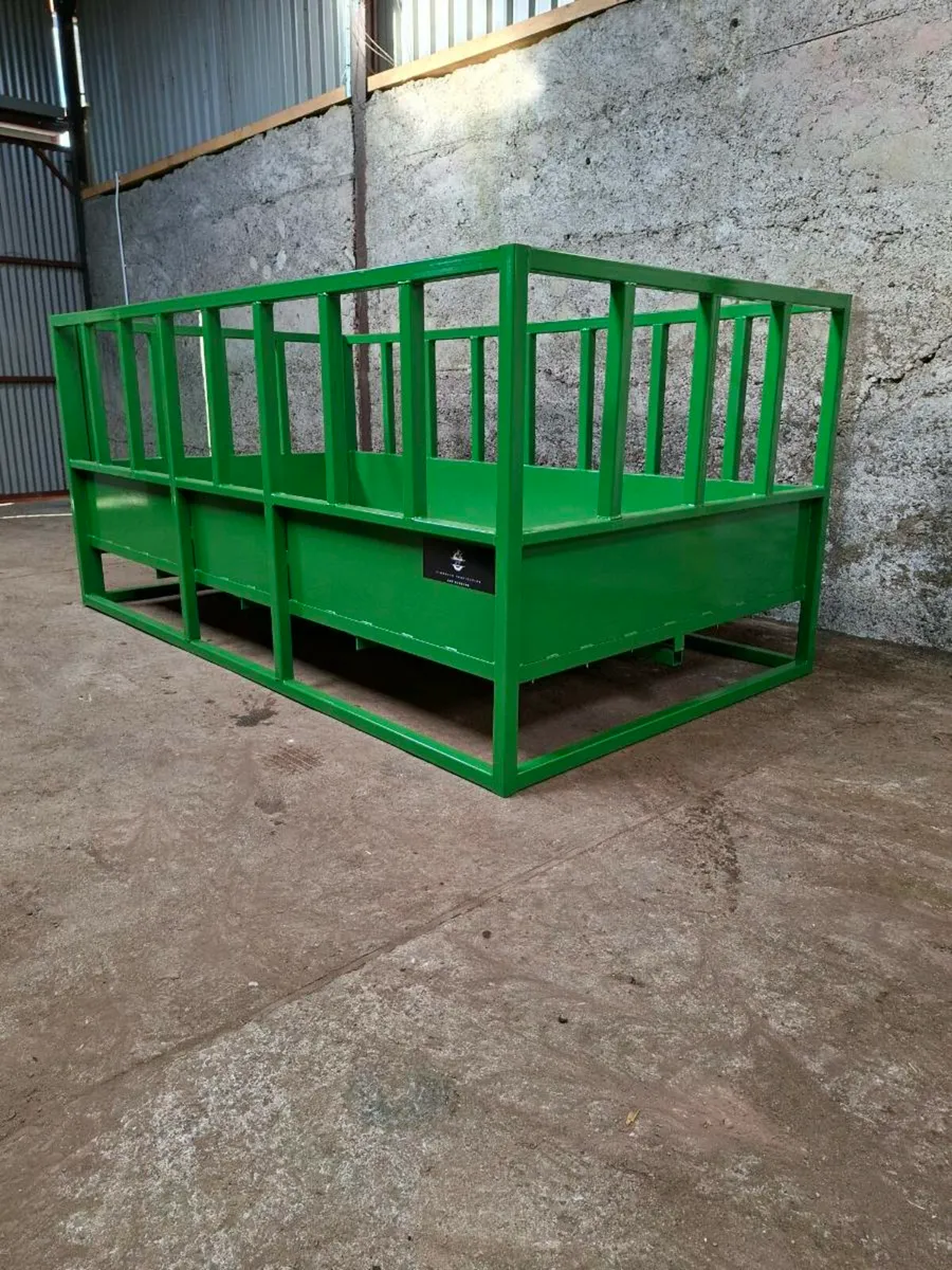 Pinnacle Fabrication Feeding Bin - Image 1