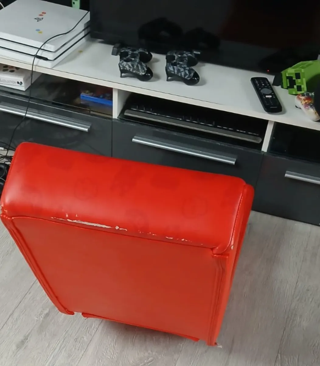 Super Mario Xrocker Gaming Chair - Image 2