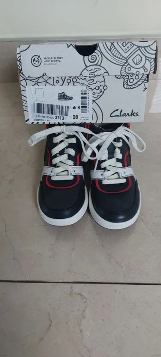 New Clarks Shoes leather with zip - Image 1