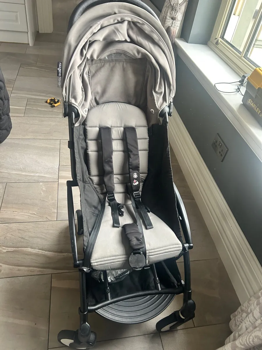 Babyzen YOYO Pushchair + Newborn Pack + Accessorie - Image 3