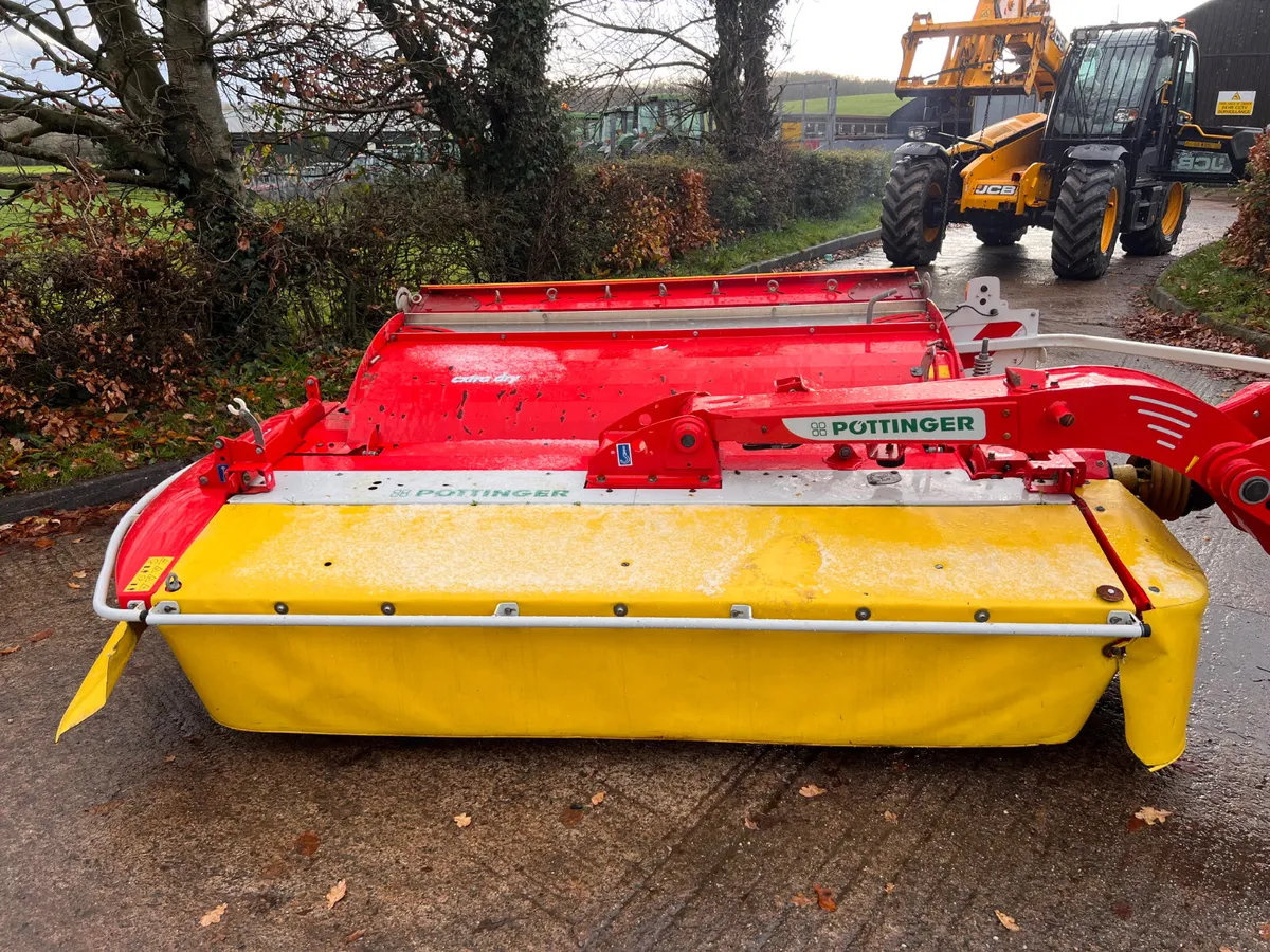 Pottinger Novacat 262 Mounted Mower - Image 2