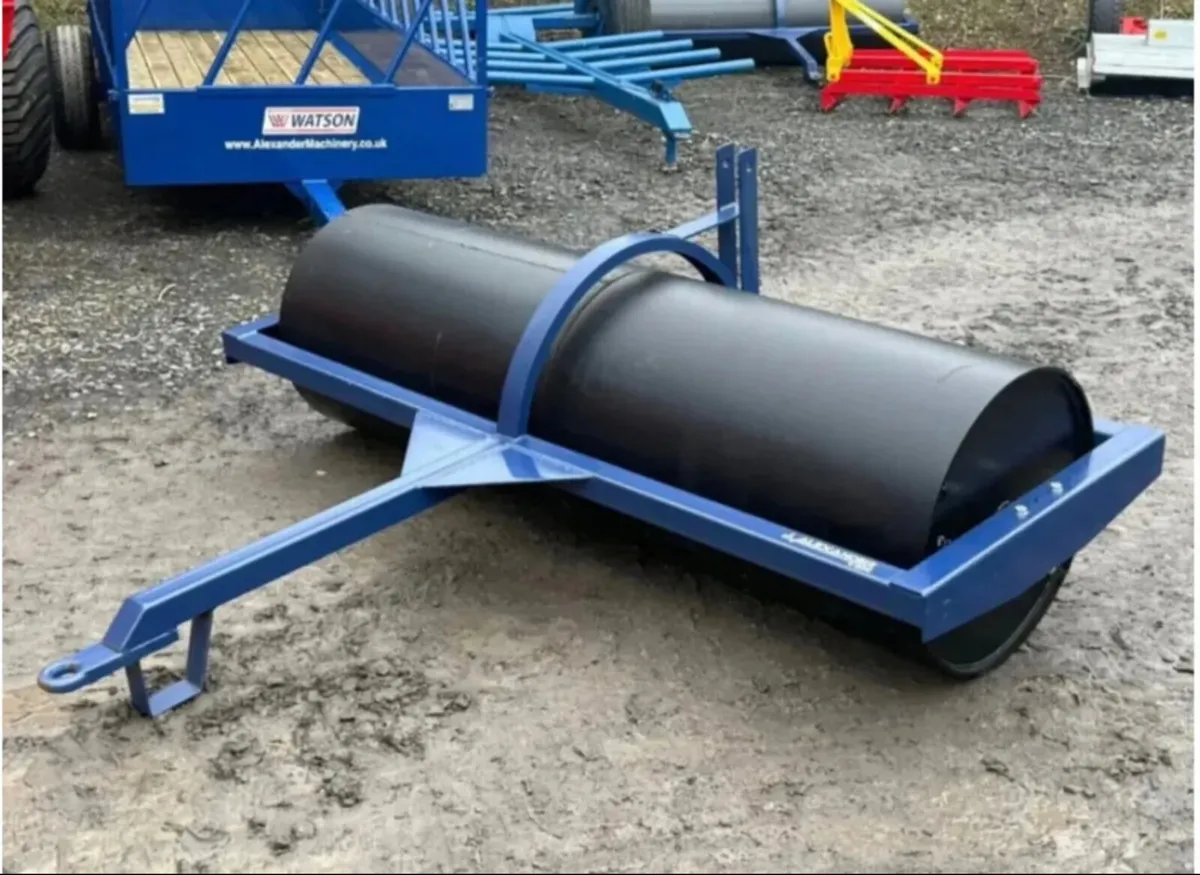 LAND ROLLER GORMLEY 8FT NEW - Image 4