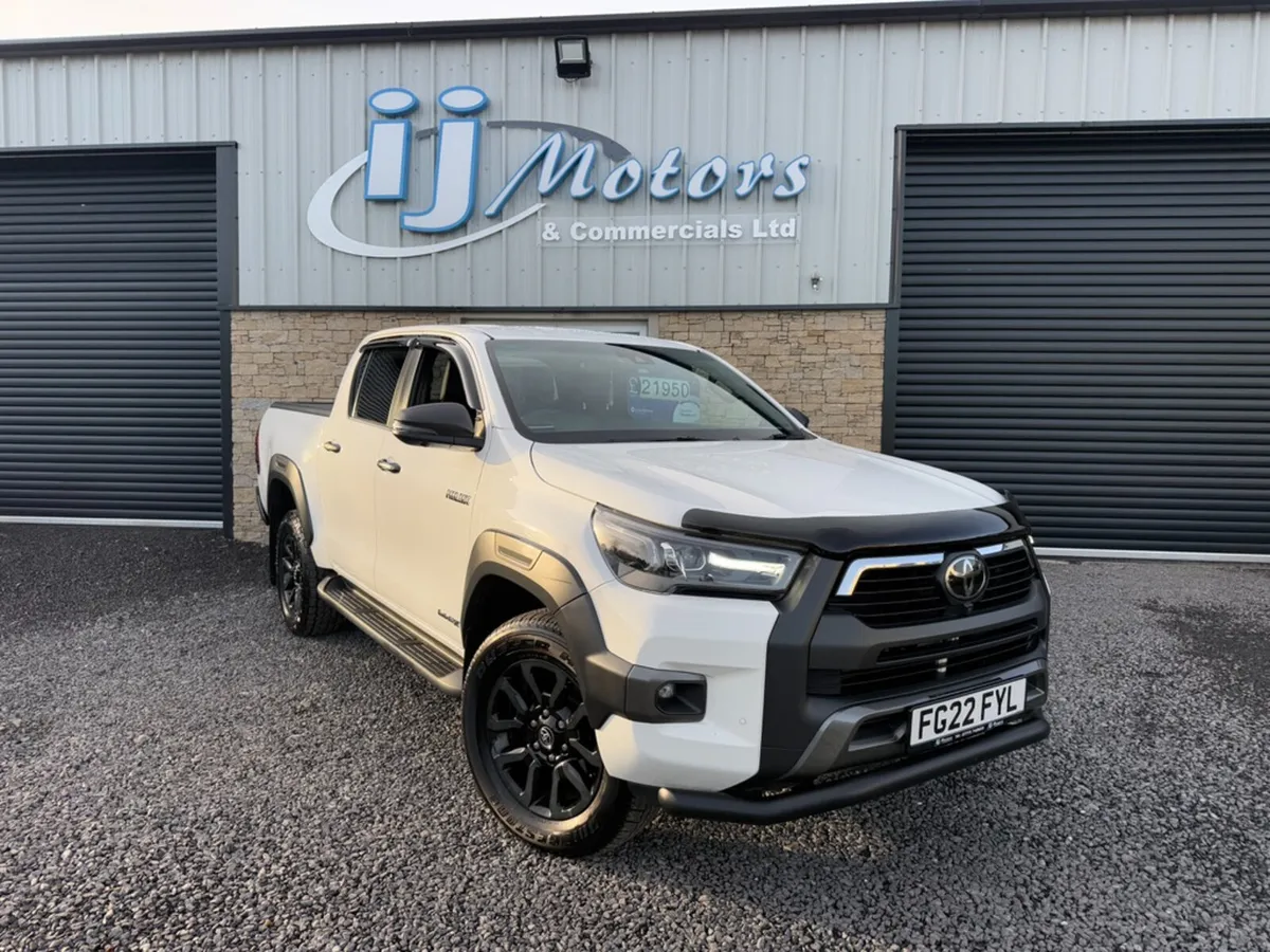 '22 Toyota Hilux Invincible X  2.8 D-4D - Image 1