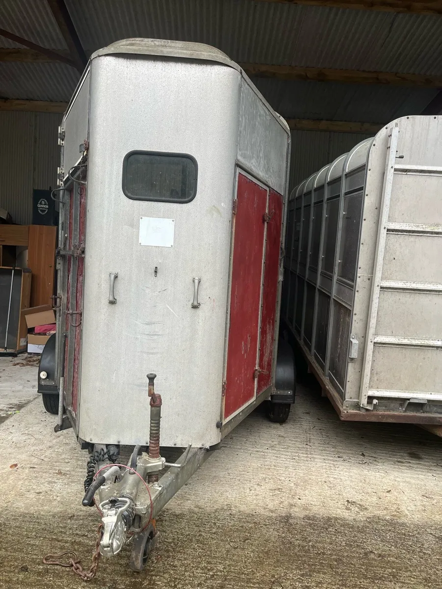 Horse Box 505 - Image 2