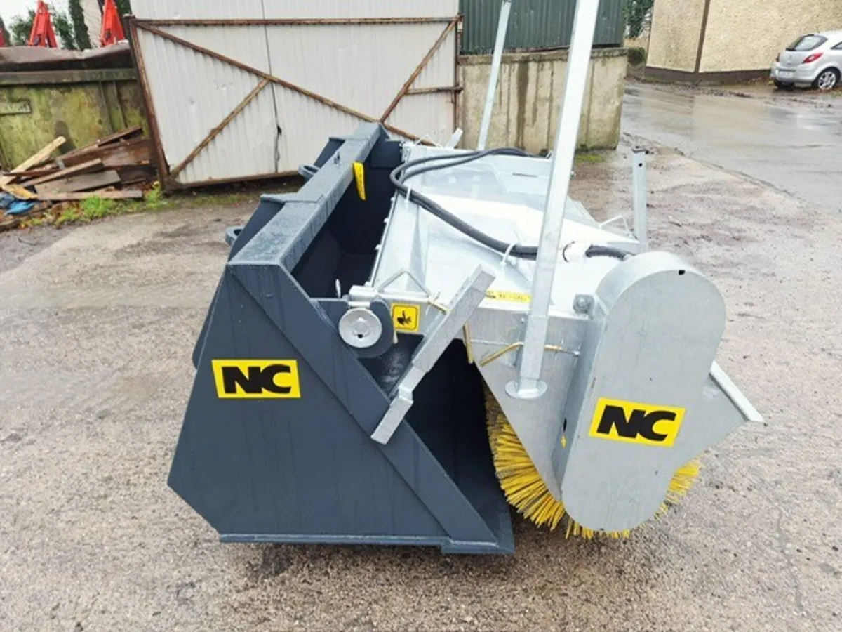 New NC 7'9" Bucket Brush 7' - Pin & Cone Hooks - Image 4