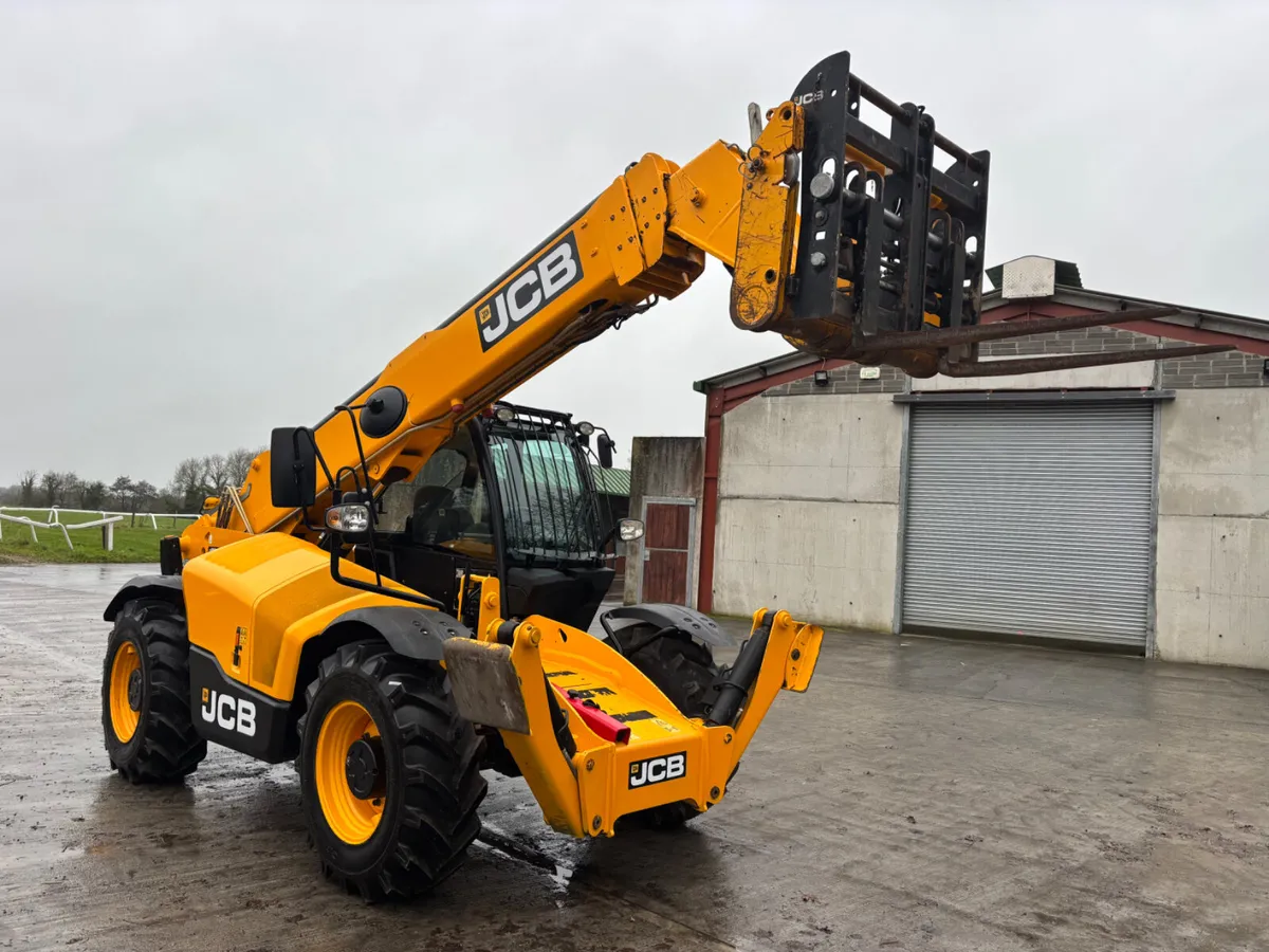 2022 JCB 540-140    (Non Adblue) - Image 2