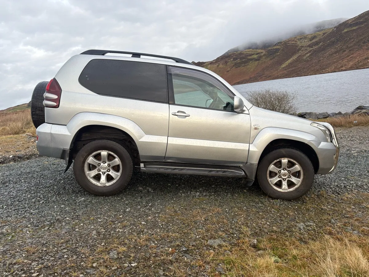 Toyota landcruser - Image 3